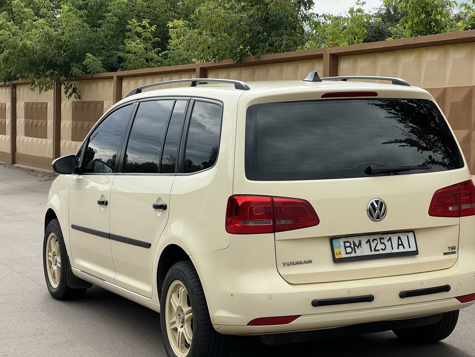 VW TOURAN 2012 1.4 газ метан/бензин