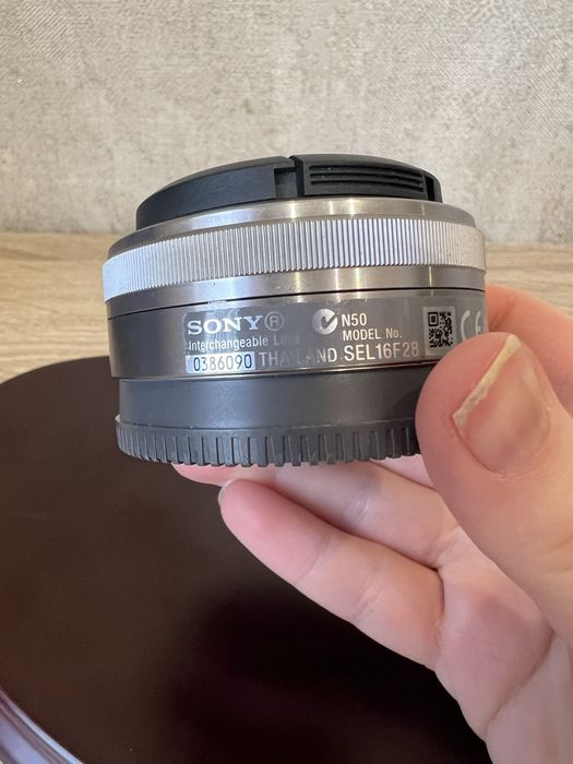 Обьектив Sony 16mm f/2.8