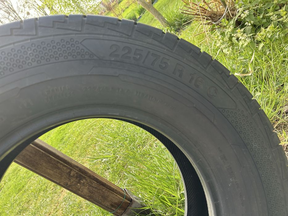 Continental ContiVanContact 100 225/75 R 16 C