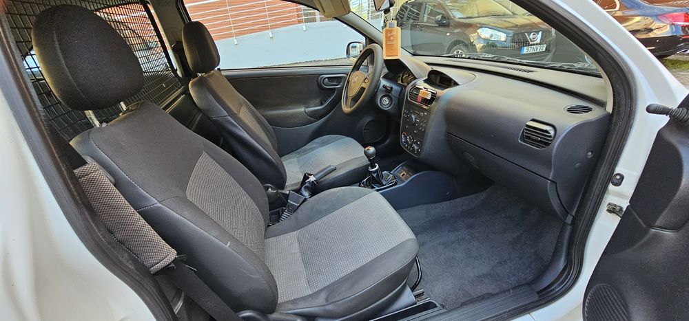 Opel corsa 1.3 cdti impecável a/c 06