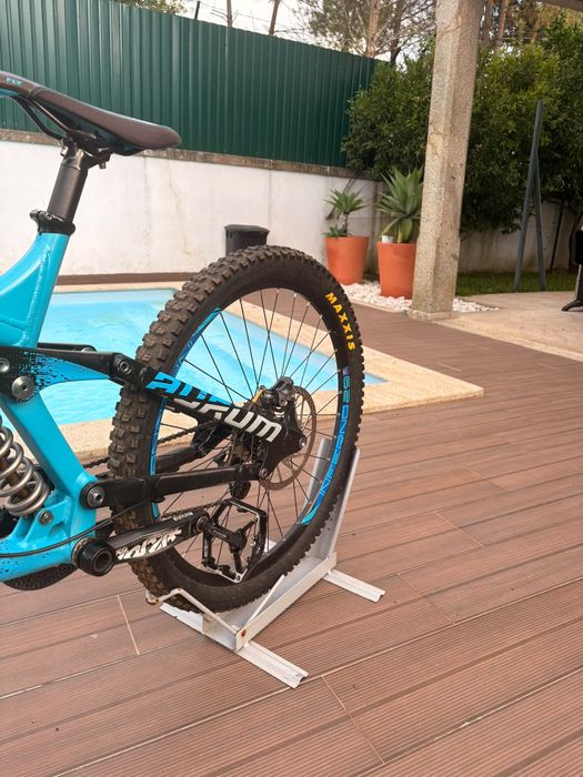 Bike Downhill (Norco Auram a7.2)