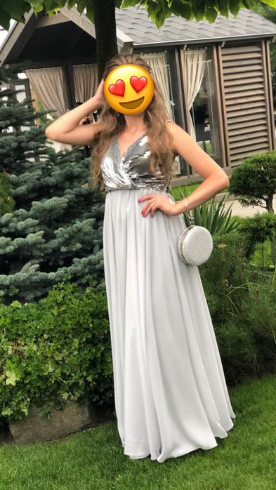 Сукня світло-сірого кольору