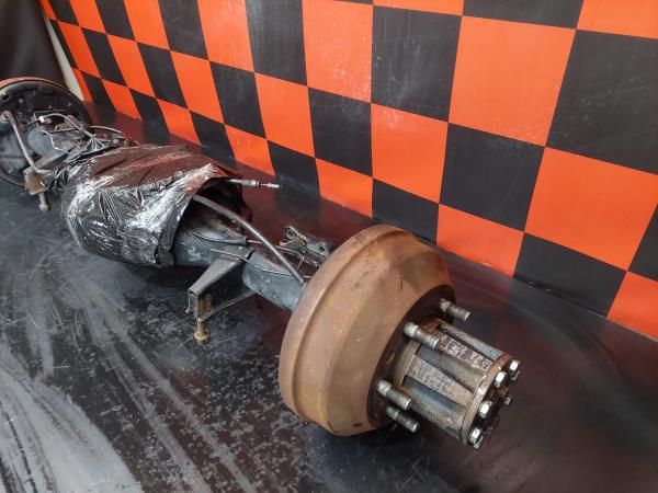 Eixo traseiro discos NISSAN Cabstar E Chassis (TL_, VL_)