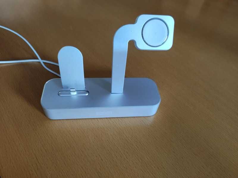 Stacja dokująca do iPhona Apple podstawka ładowarka