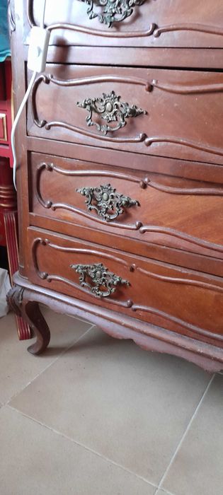 Comoda  mogno  para encerar ou pintar