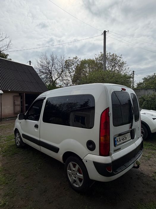 Продам машину ревно Кенго