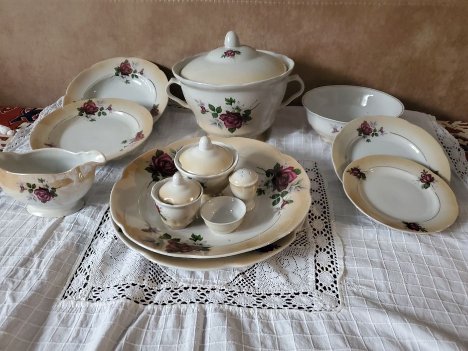 Столовий сервіз Троянда