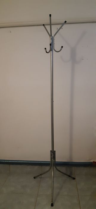 Wieszak stojący metalowy