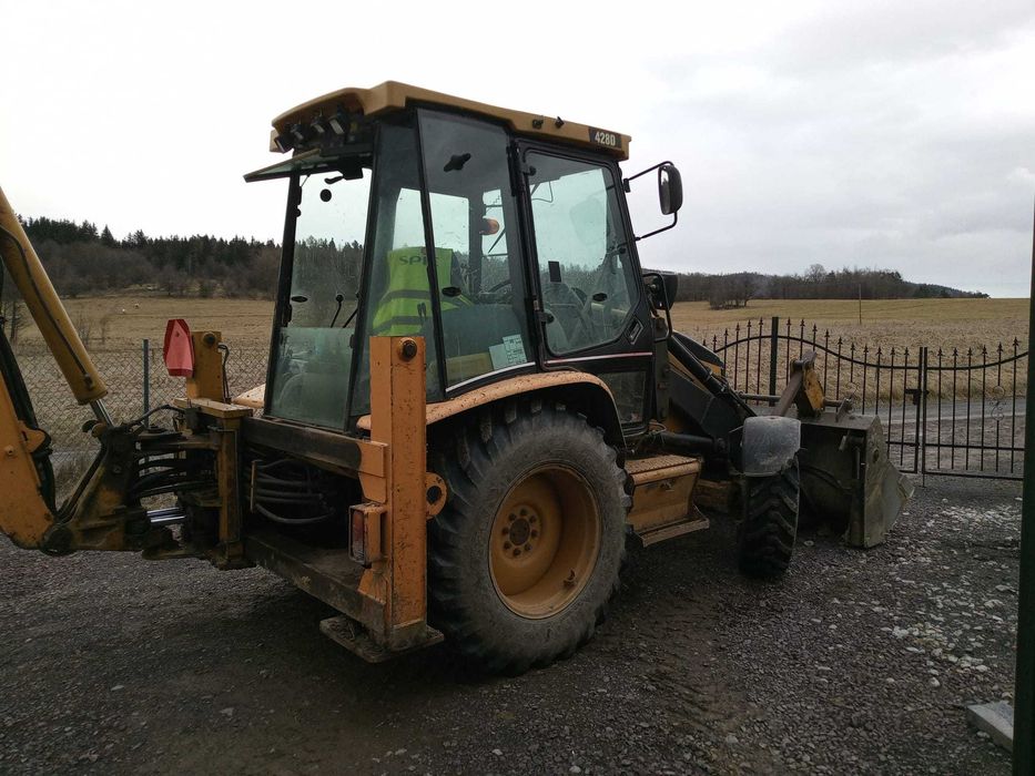 Koparko ładowarka Cat