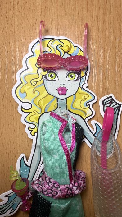 Фешн-пек Лагуни та Еббі монстер хай