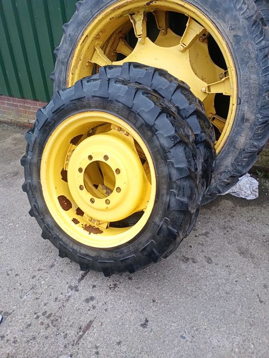 Koła do John Deere  przód 11.2 r28  Tył 14.9 r 38