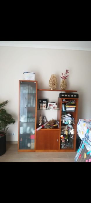 Movel de sala em cerejeira estado quase novo