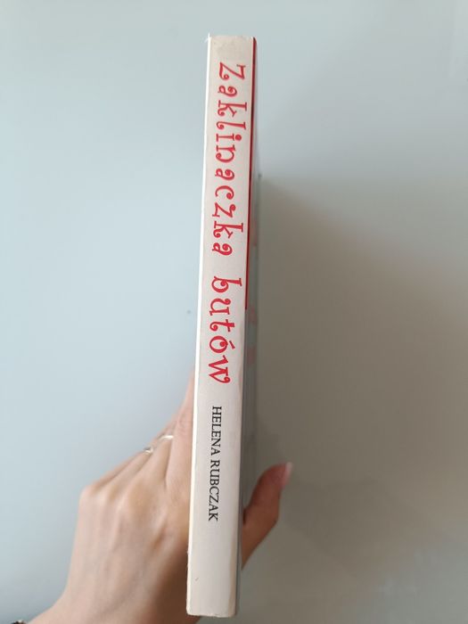 Książka "Zaklinaczka butów"