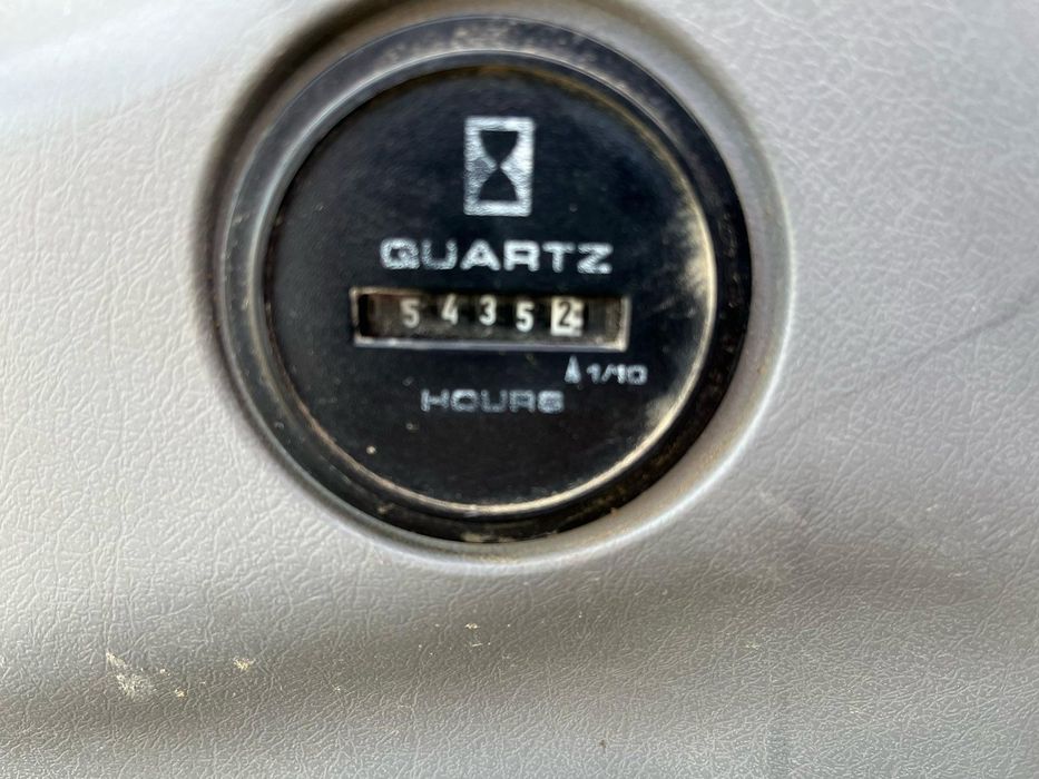 Екскаватор new holland