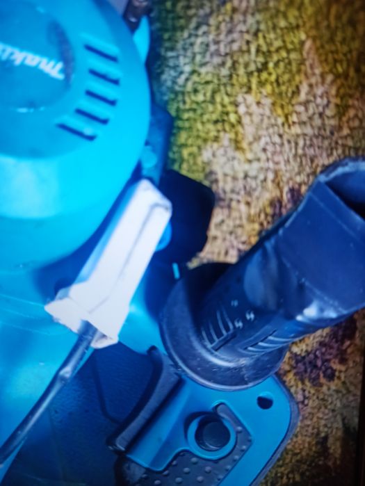 Акумуляторна пилка БУ 2000грн