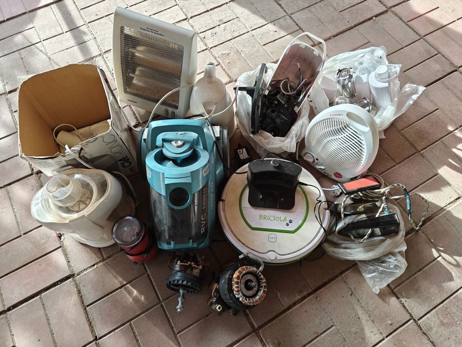 Побутова техніка пилосос соковижималка та інше