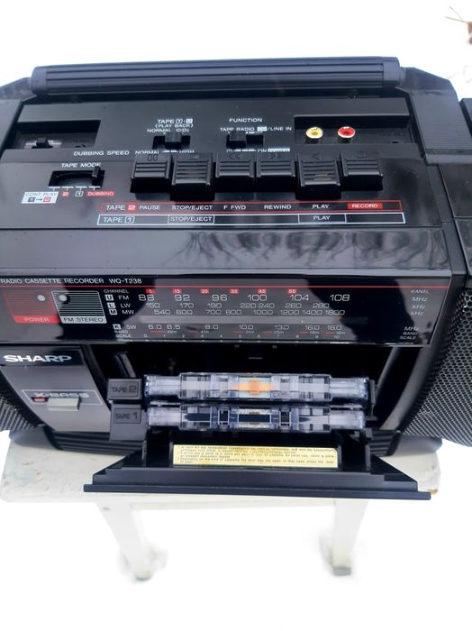 Магнитафон  двухкассетный  Sharp WQ - 238H ( BK )