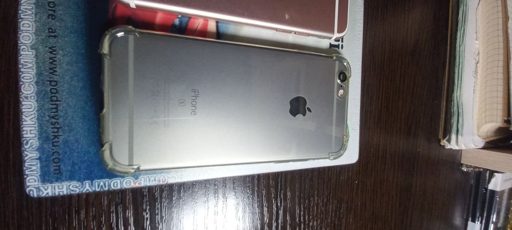 Продам iPhone 6s