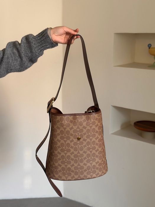 Жіноча сумка-відро LOUIS VUITTON #2