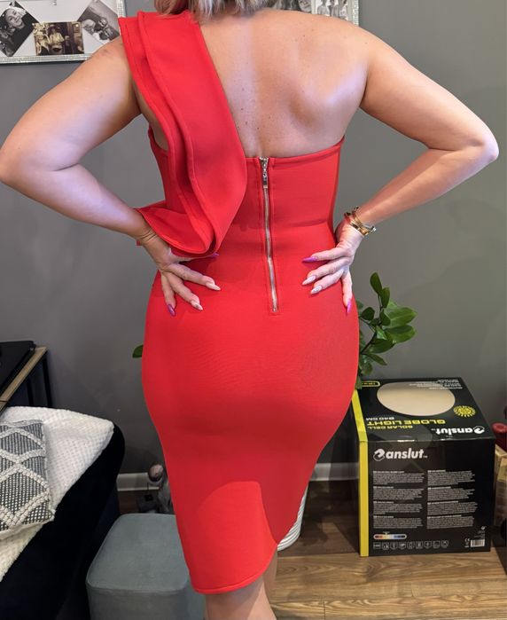 elagancka sukienka