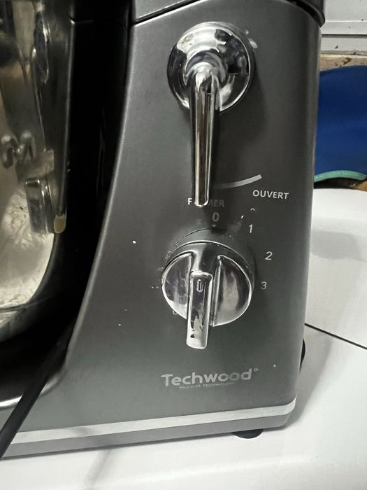 Batedor novo techwood/ Negociavel.