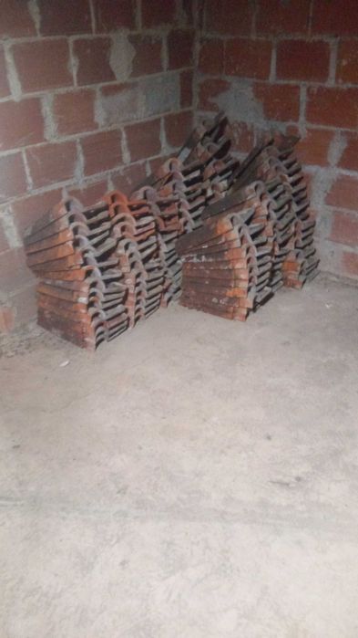 Telhas usadas Argos