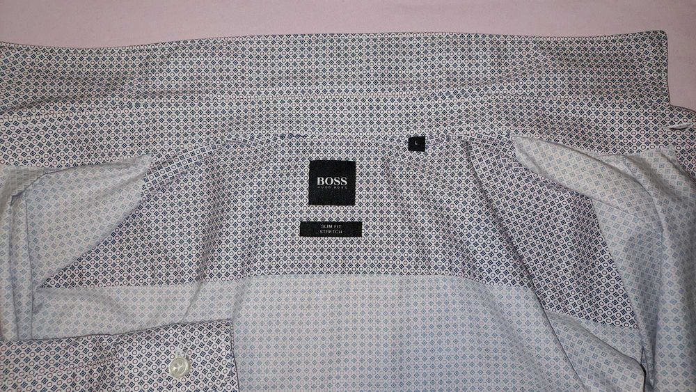 НЕношеная L HUGO BOSS с QR-кодом рубашка в узор белая: 760 грн ...