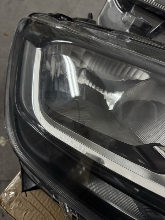 Par de Óticas Originais Valeo - Citroën Berlingo