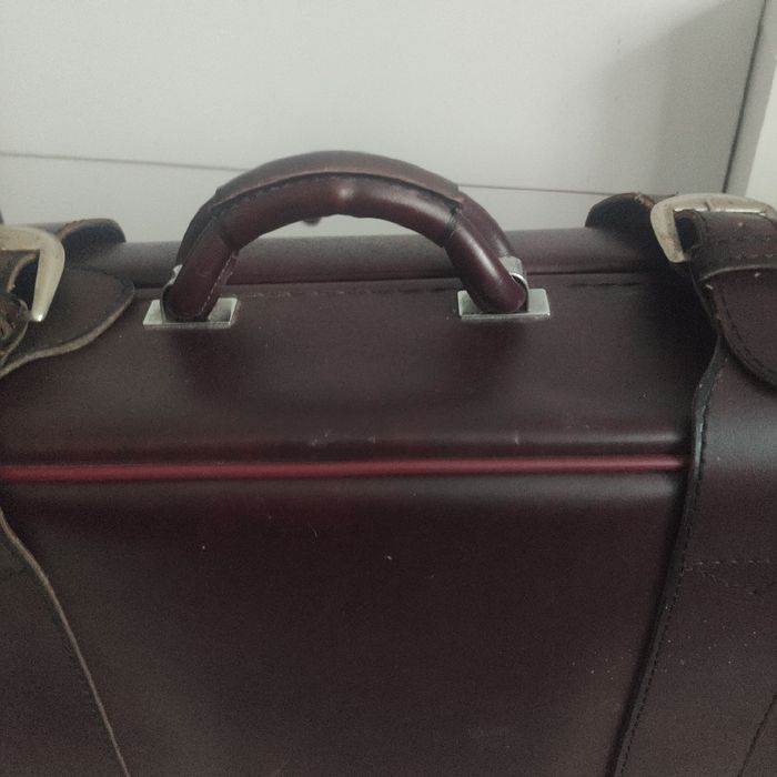 Mala vintage em bom estado