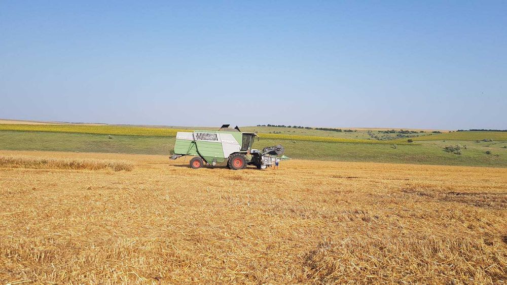 Продам комбайн Фендт