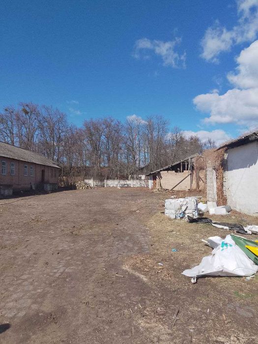Велика виробнича база  | 1,78 га | ЖД логістика Пирятин