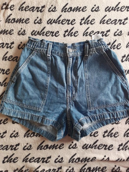 Шорти  джинсові 27 розмір в ідеальному стані