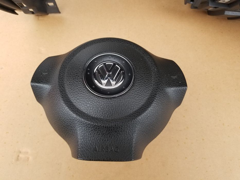 Торпеда AirBag VW Caddy 04-15