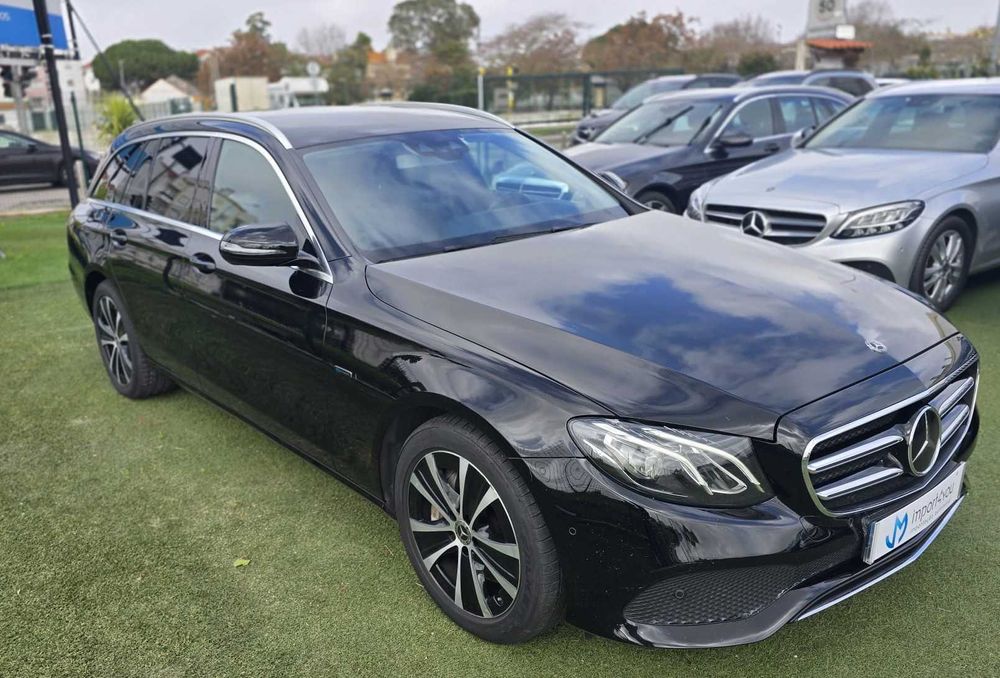 Mercedes-Benz E 300de Híbrido/Plug-in (diesel/elétrico
