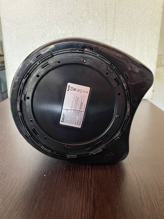 Продам чайник термоз Saturn!