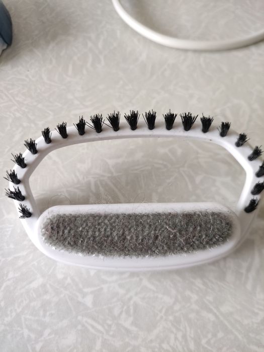 Відпаріватель для одягу