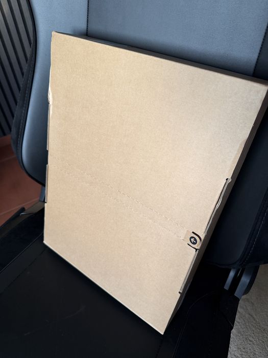 Macbook Pro 16 24gb RAM 1TB SSD M5 Pro Novo