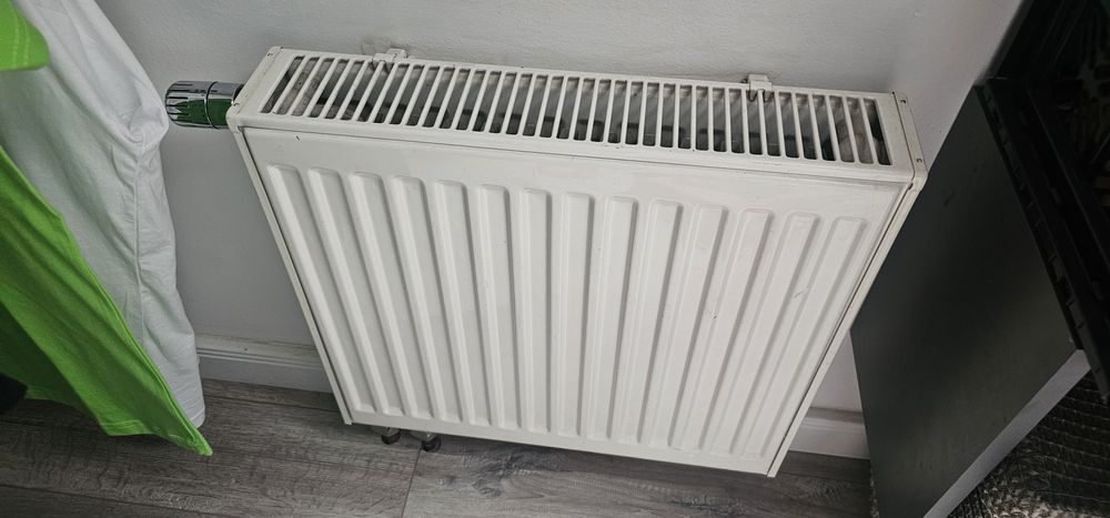 Grzejnik stalowy  V22 szer50xwys45', 60cmx60cm używany