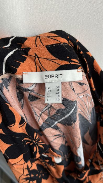 Sukienka w kwiaty Esprit