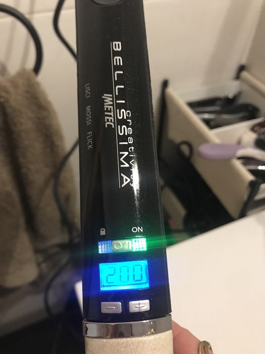 Prancha alisadora de cabelo em cerâmica