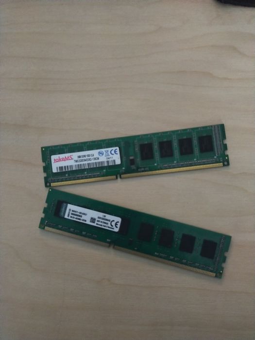 Оперативка DDR 3 новая