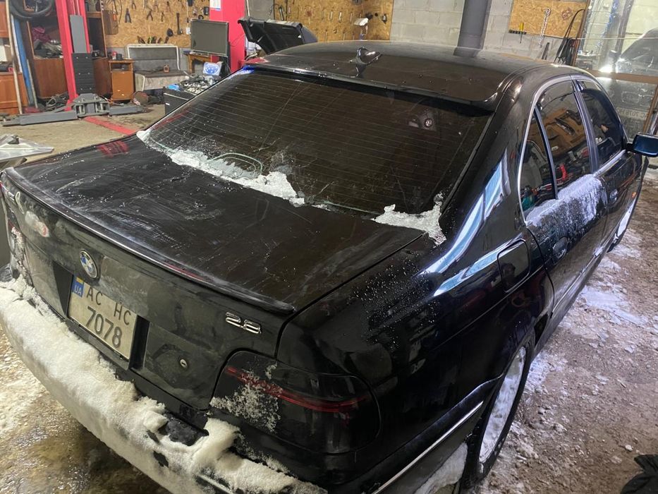 BMW e39 2.8 бензин