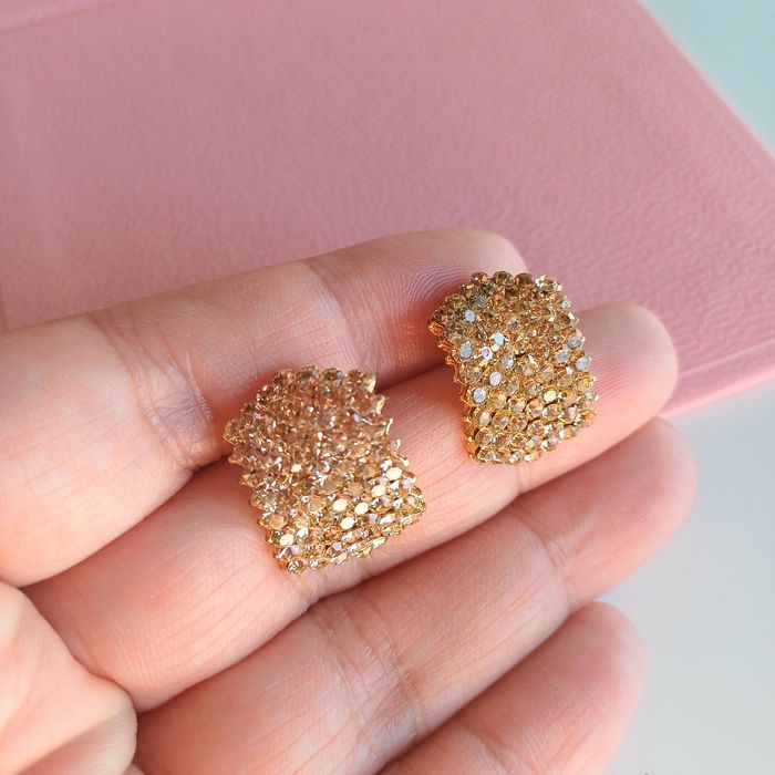 Brinco elegante topázio Swarovski banhado a ouro