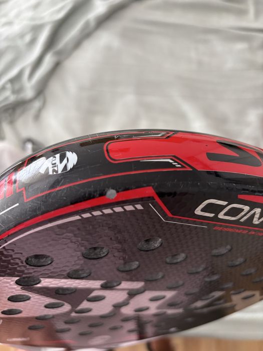 Raquete Padel Siux Carbon Convex com mochila e tubo de bolas