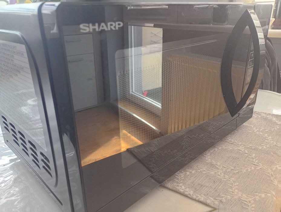 Mikrofalówka SHARP R642BKW
