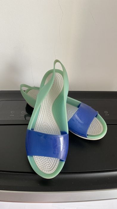 Sandały Crocs Colorblock r. 36/37 W6