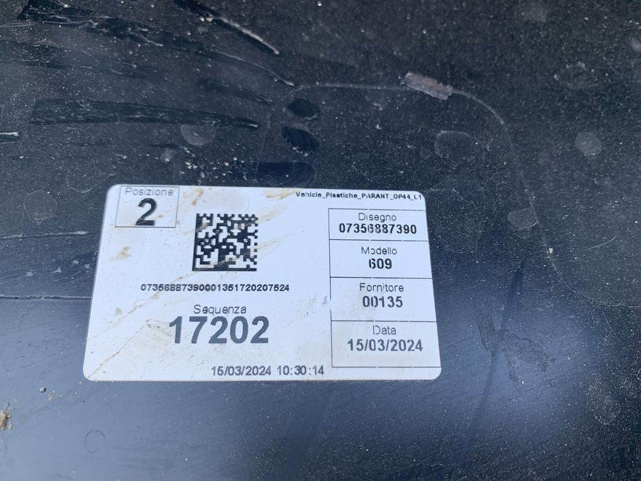 Бампер Jeep Renegade