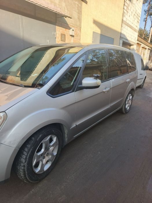 Ford Galaxy продам