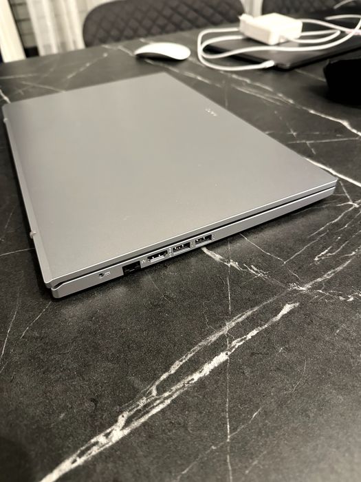 Acer Aspire 3 como novo