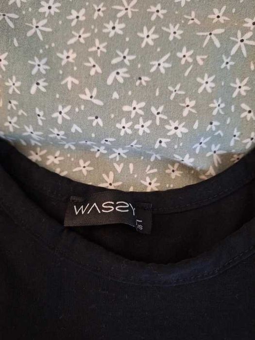 Czarny longsleeve Wassyl